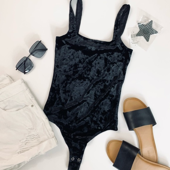 Good American Tops - Good American Velvet Scoop Neck Bodysuit